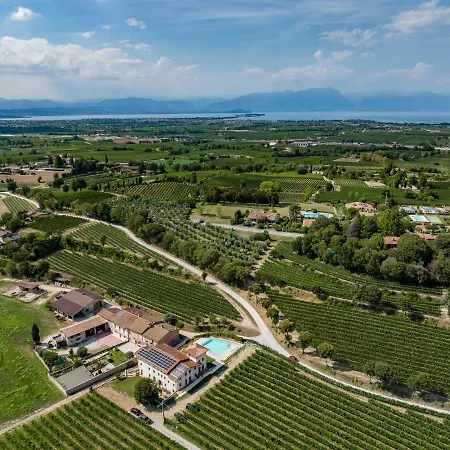 Gospodarstwo agroturystyczne Agriturismo Corte Bulgarini Pozzolengo